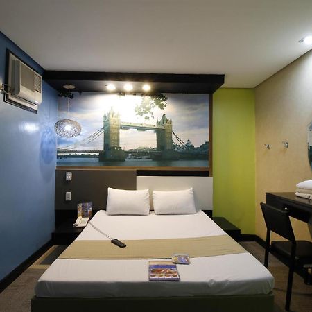 Hotel Dreamworld Araneta Cubao מראה חיצוני תמונה