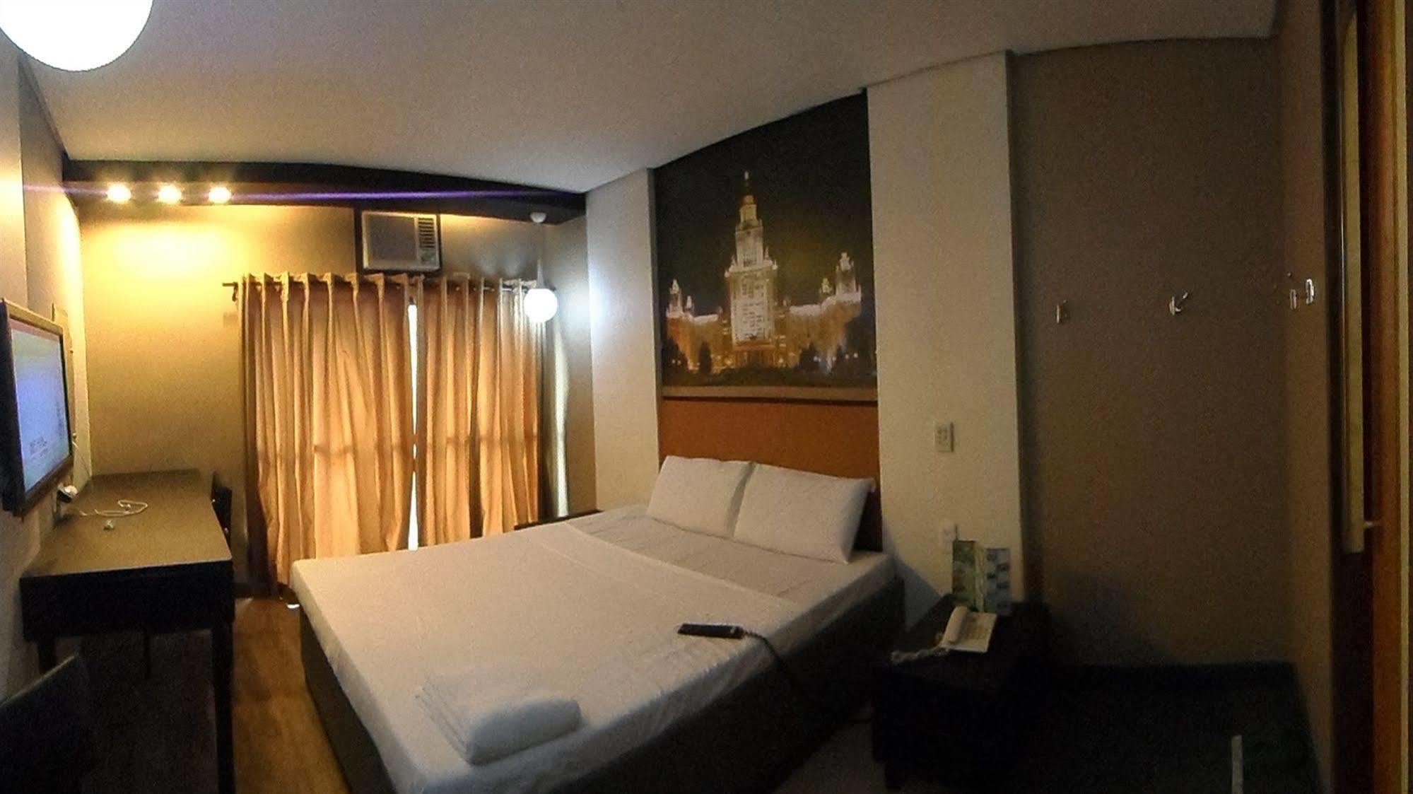 Hotel Dreamworld Araneta Cubao מראה חיצוני תמונה